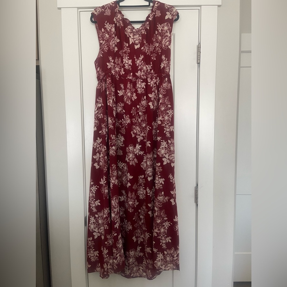 Torrid Burgundy Floral Maxi Dress Sleeveless Tie Neck Size 2 - Picture 8 of 10